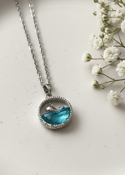 گردنبند مدل دلفین آبی با زنجیر استیل با کیفیت